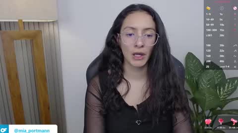 MIAPORTMANN online show from 02.12.26