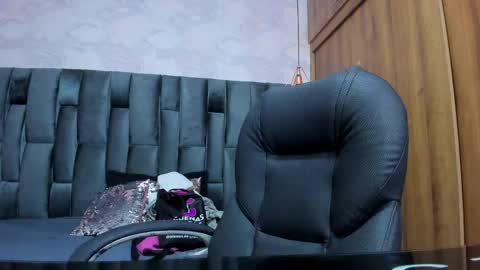 miarivers_1 online show from 04.09.26