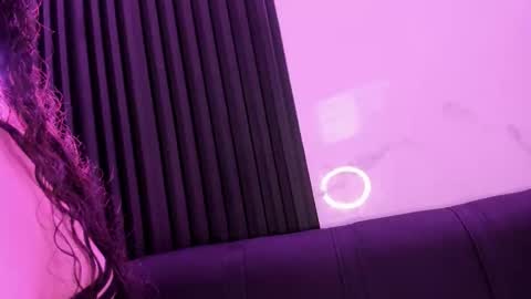 Snapshot of miascott5 chatting on 11.29.25 miascott5 online show from 11.29.25