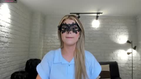 Mia Silva online show from 06.19.26