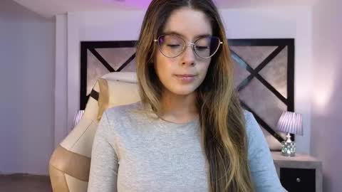 Mia online show from 03.25.26