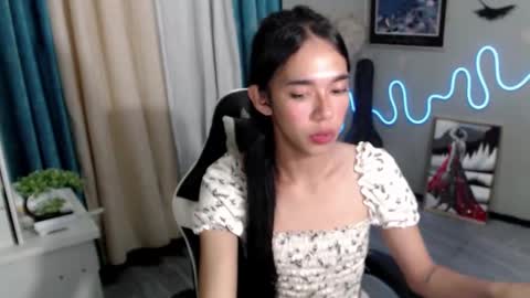 Snapshot of miatrixs chatting on 02.02.25 Mia online show from 02.02.25