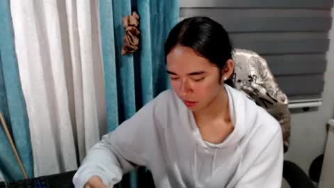 Mia online show from 04.07.26