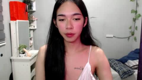 Mia online show from 06.11.26
