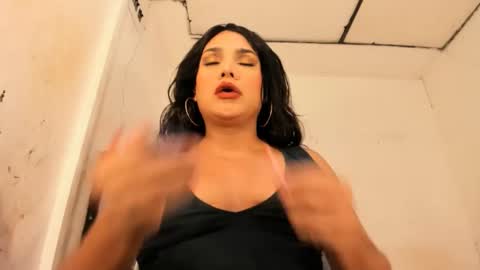 miavaniity54 online show from 10.19.25