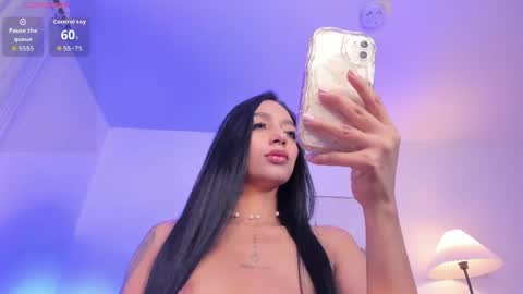 Mia Vegas online show from 06.02.26