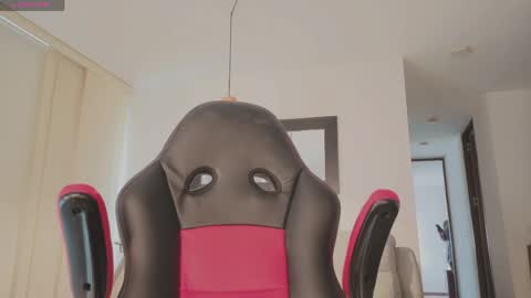 Mia online show from 05.29.26