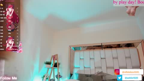 Snapshot of miavillalobos_ chatting on 01.15.25 Mia Villalobos online show from 01.15.25