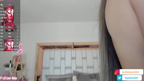 Snapshot of miavillalobos_ chatting on 01.20.25 Mia Villalobos online show from 01.20.25
