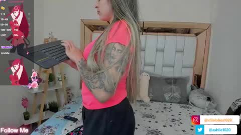 Snapshot of miavillalobos_ chatting on 03.03.25 Mia Villalobos online show from 03.03.25