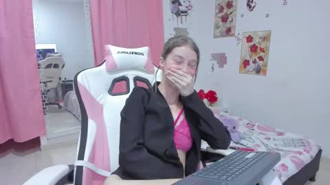  Chloe  online show from 01.14.25