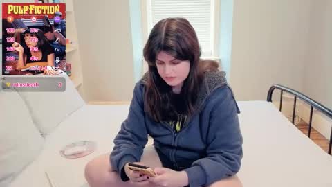 Mia  online show from 04.14.26