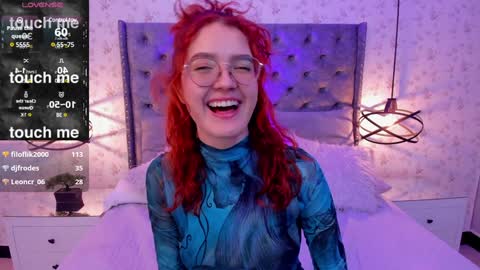 Snapshot of miawinx chatting on 12.19.24 Mia winx online show from 12.19.24