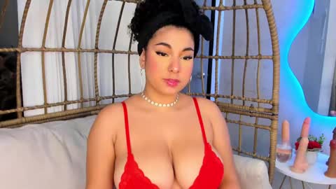 Mia online show from 02.22.25
