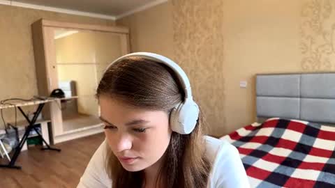 Mia online show from 07.26.26