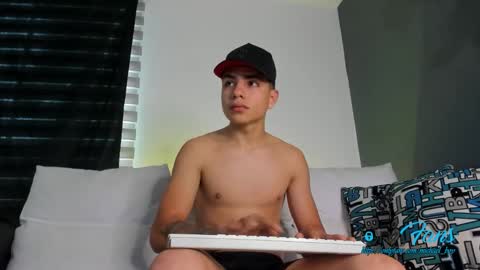 Snapshot of michael_boy88_ chatting on 10.17.25 Michael Boy online show from 10.17.25