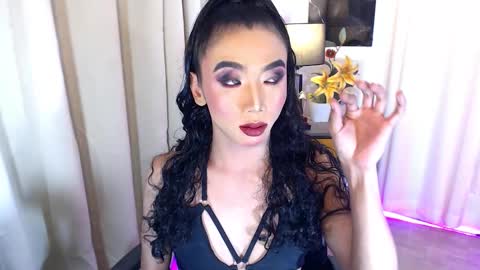 michaelagoddess online show from 11.30.25
