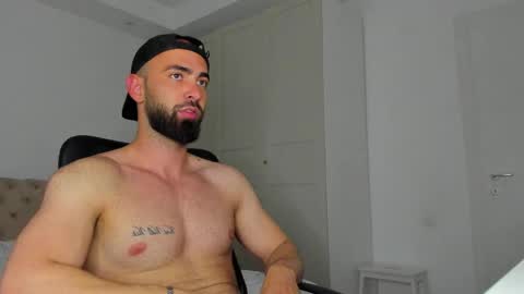 MichaelEvansx online show from 05.17.26