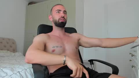 Snapshot of michaelevansx chatting on 07.12.26 MichaelEvansx online show from 07.12.26
