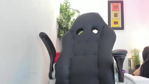 michel_lopez18 online show from 12.04.25