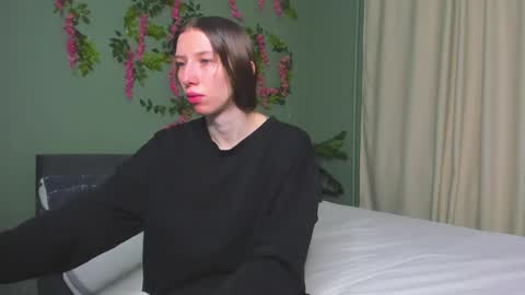 michele_mack online show from 12.22.25