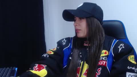 Snapshot of michell_h chatting on 01.12.26 Nani online show from 01.12.26