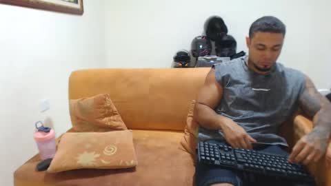 michelle_allen0104 online show from 02.24.25