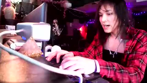 michelle_flowers online show from 10.23.25