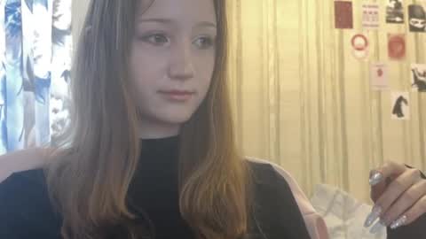 Snapshot of michelle_neely chatting on 09.29.25 michelle_neely online show from 09.29.25