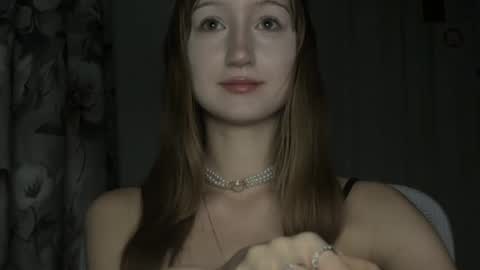 Snapshot of michelle_neely chatting on 09.30.25 michelle_neely online show from 09.30.25