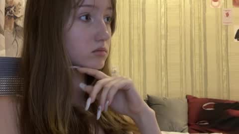 Snapshot of michelle_neely chatting on 10.11.25 michelle_neely online show from 10.11.25