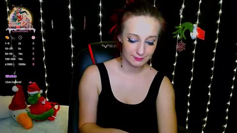 Snapshot of michelleevie chatting on 12.25.24 Agatha online show from 12.25.24