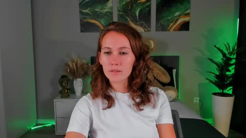 Snapshot of michelleortis chatting on 12.05.24 MichelleOrtis online show from 12.05.24