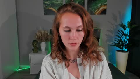 Snapshot of michelleortis chatting on 12.06.24 MichelleOrtis online show from 12.06.24