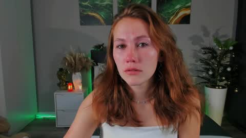 Snapshot of michelleortis chatting on 12.12.24 MichelleOrtis online show from 12.12.24