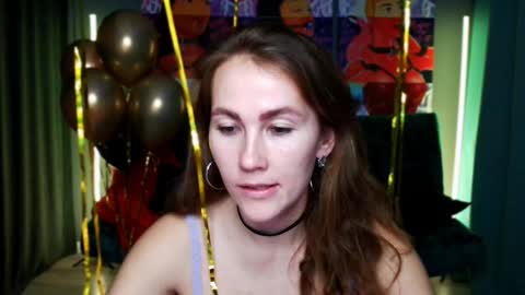 Snapshot of michelleortis chatting on 12.20.24 MichelleOrtis online show from 12.20.24