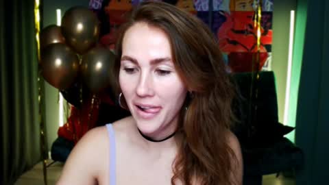 Snapshot of michelleortis chatting on 12.20.24 MichelleOrtis online show from 12.20.24