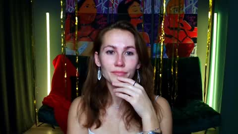 Snapshot of michelleortis chatting on 12.21.24 MichelleOrtis online show from 12.21.24