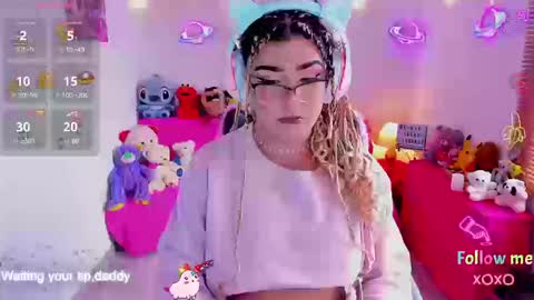 Snapshot of michellevanss22 chatting on 09.20.25 online show from 09.20.25