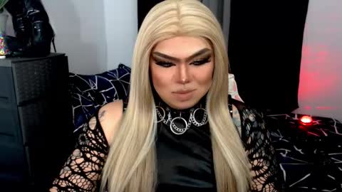 Michelle online show from 11.03.25