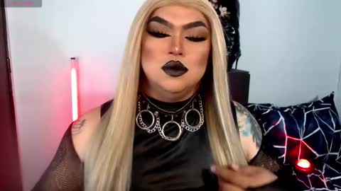 Michelle online show from 11.06.25