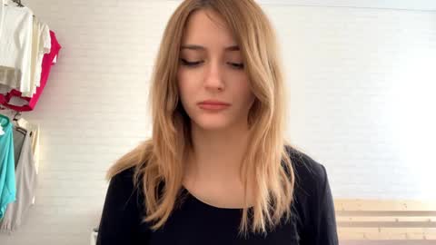 Jenny online show from 04.04.26