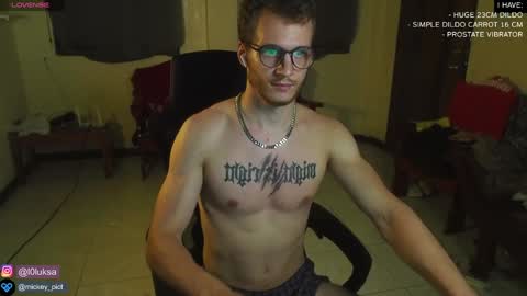 Snapshot of mickey_pict chatting on 01.14.25 Mickey online show from 01.14.25