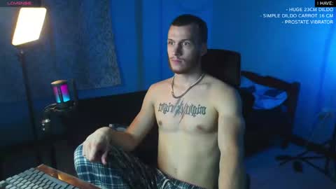 Snapshot of mickey_pict chatting on 02.07.25 Mickey online show from 02.07.25