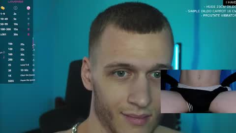 Snapshot of mickey_pict chatting on 02.25.25 Mickey online show from 02.25.25