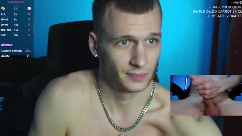 Snapshot of mickey_pict chatting on 02.27.25 Mickey online show from 02.27.25