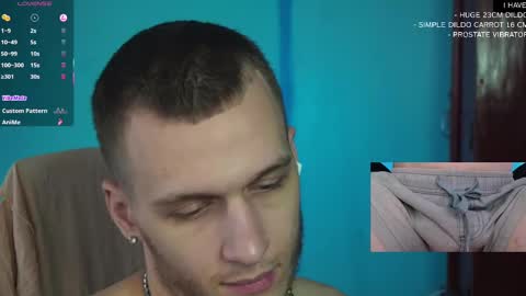 Snapshot of mickey_pict chatting on 03.01.25 Mickey online show from 03.01.25