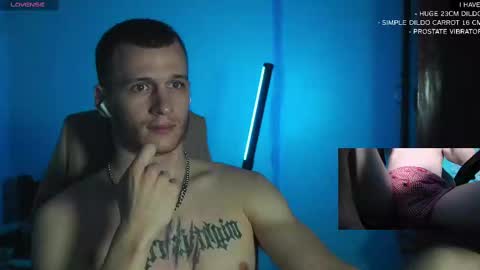 Snapshot of mickey_pict chatting on 03.06.25 Mickey online show from 03.06.25