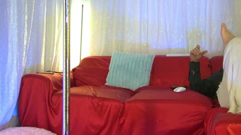 Snapshot of mickeyshyne69 chatting on 02.02.25 Mickey online show from 02.02.25