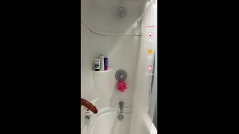 Snapshot of mickeyshyne69 chatting on 02.10.25 Mickey online show from 02.10.25